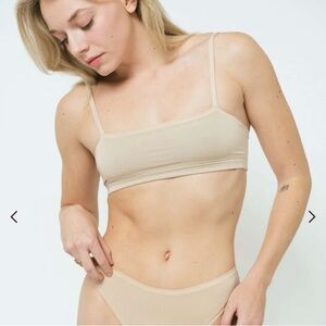 Everyday Seamless Bandeau - Cream